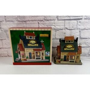 Lemax Village Farmington Creamery Ice Cream Porcelain Lighted Building Lights Up